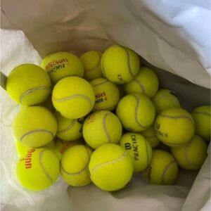 Wilson Vibrant Yellow Tennis Balls